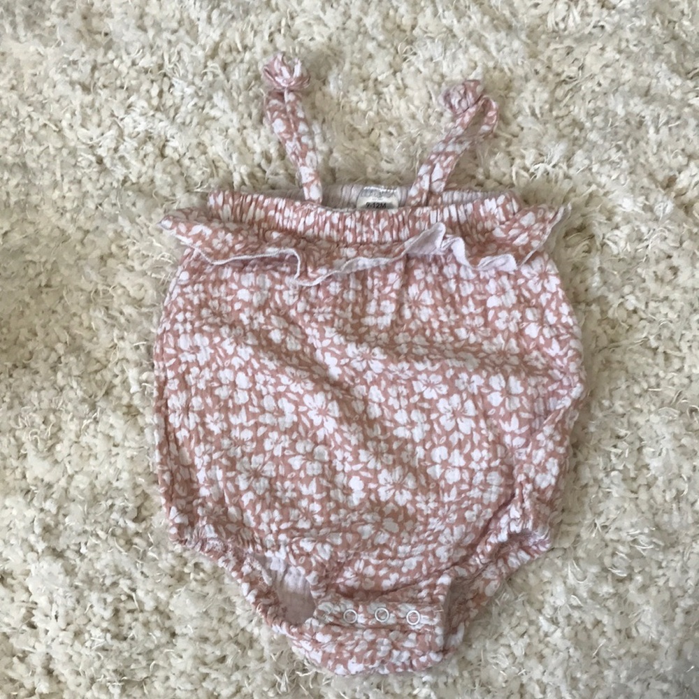 Ruffled Romper | Hawaiian floral pattern | 9-12 months